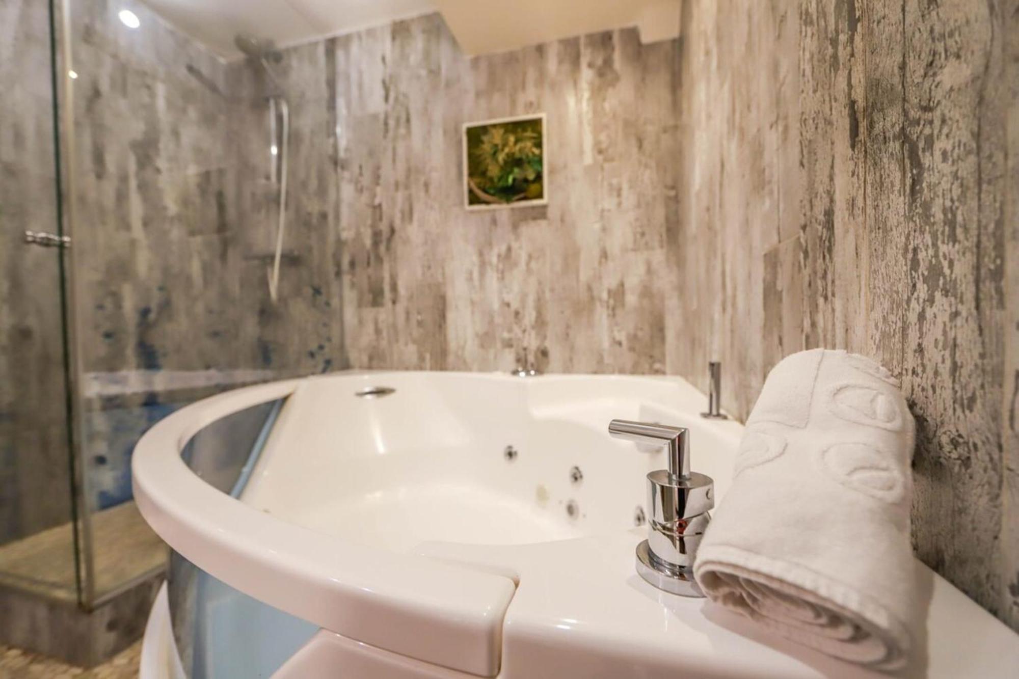 Le Cocon - Lofts & Lakes Certified 4-Stars Annecy Ngoại thất bức ảnh